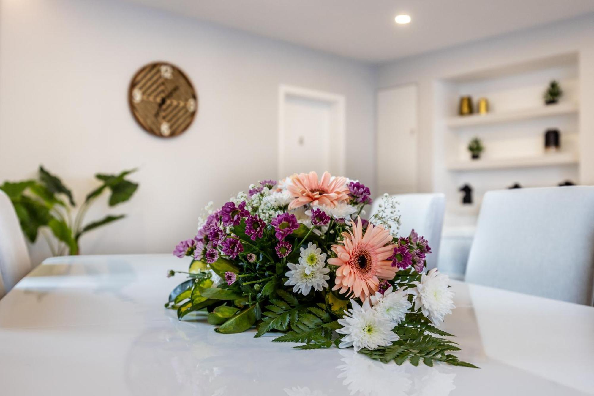 Angra Charming Suites By Seewest أنغرا دو إِراويزو المظهر الخارجي الصورة