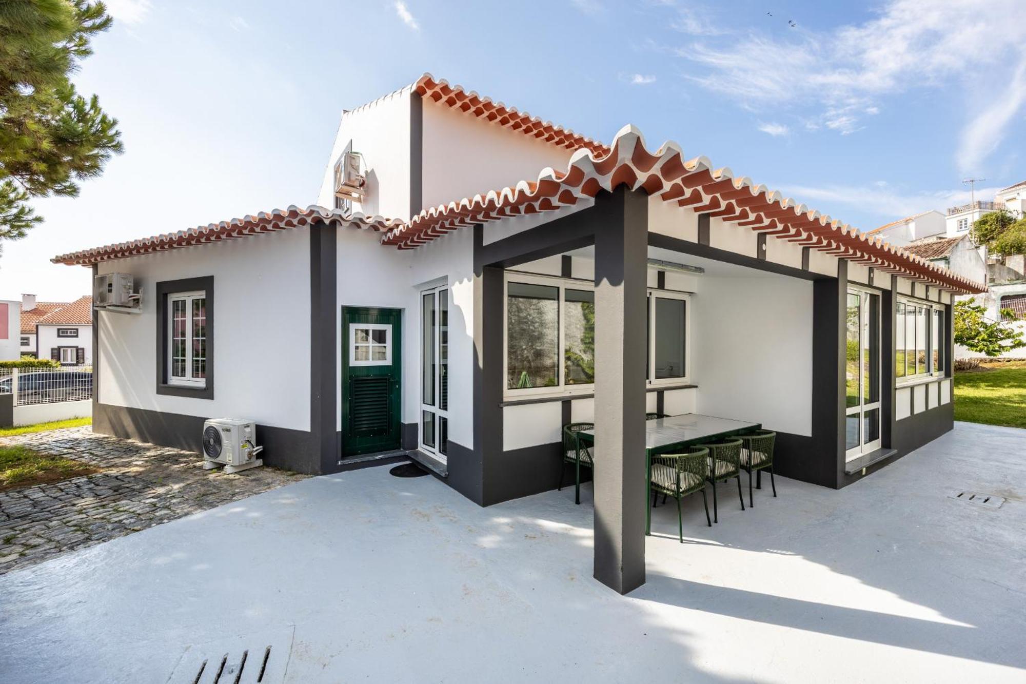 Angra Charming Suites By Seewest أنغرا دو إِراويزو المظهر الخارجي الصورة