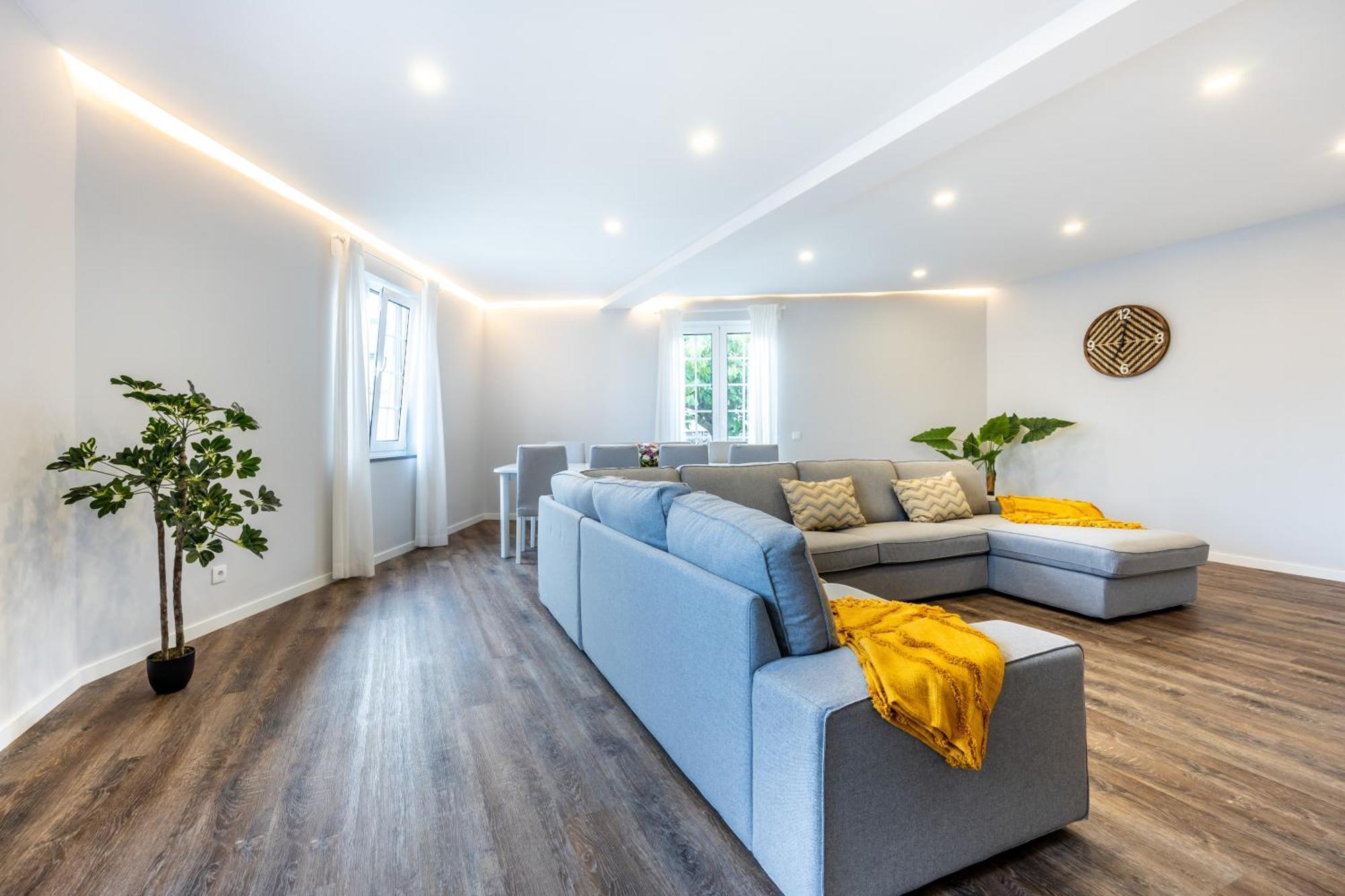 Angra Charming Suites By Seewest أنغرا دو إِراويزو المظهر الخارجي الصورة